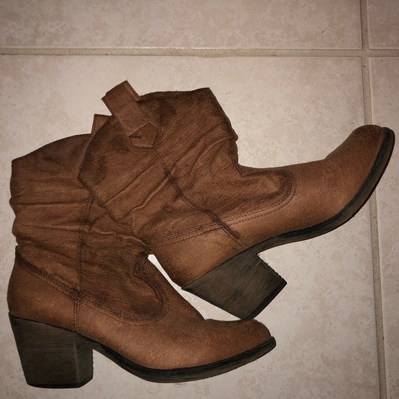 Rocket Dog Cowgirl boots - Picture 2 of 5